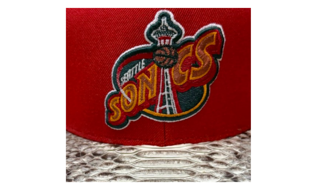 Mitchell & Ness Seattle Super Sonics Python Snapback Hat "Burgundy / Green / White" JDMNSSSPSHBGW