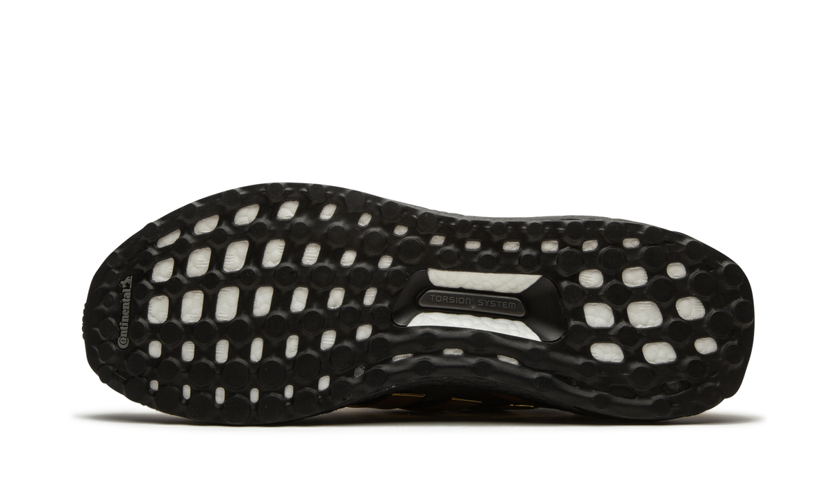 Ultraboost MTL "Metallic Gold" EG8102