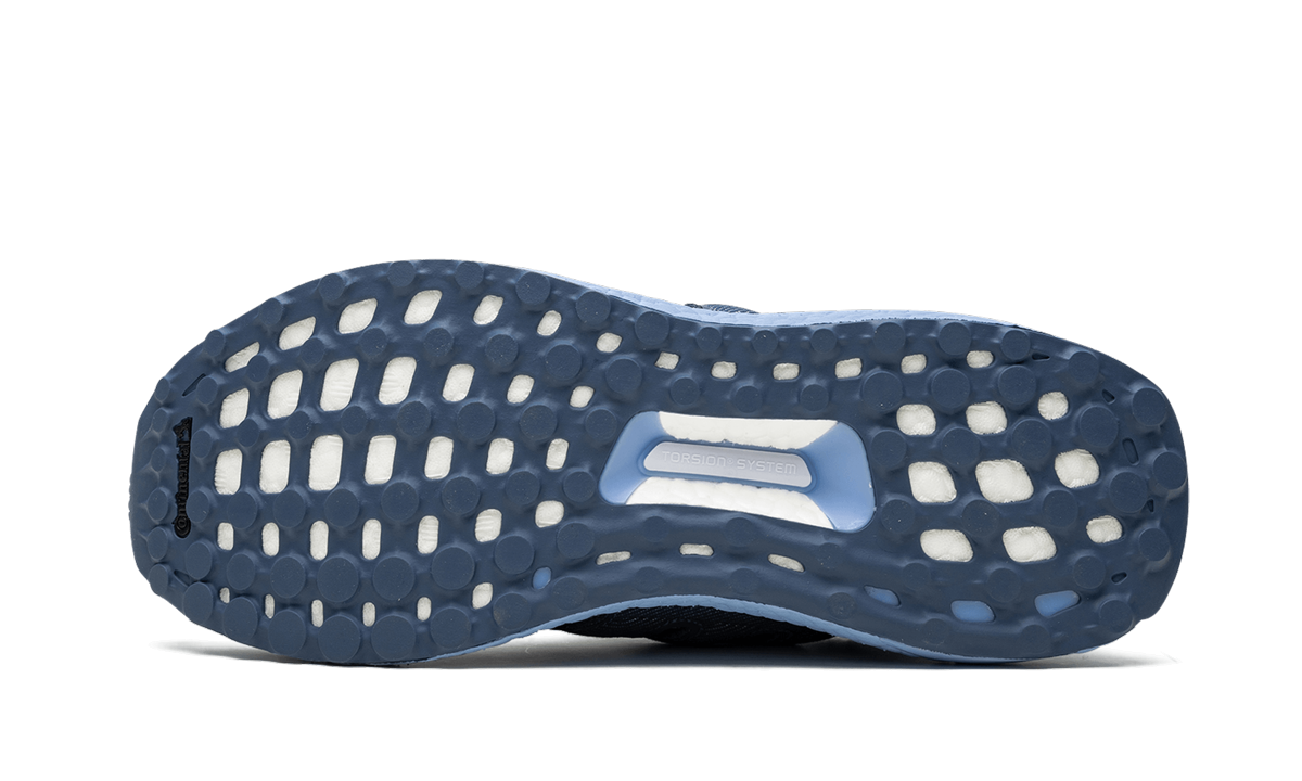 UltraBOOST M "Glow Blue" G54002