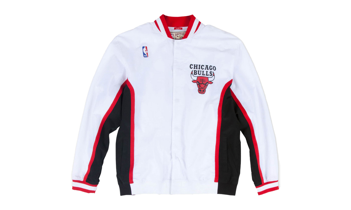 NBA AUTHENTIC WARM UP JACKET - CHICAGO BULLS 92-93 "CHICAGO BULLS 92-93" AWJKGS18053 CBUWHIT92