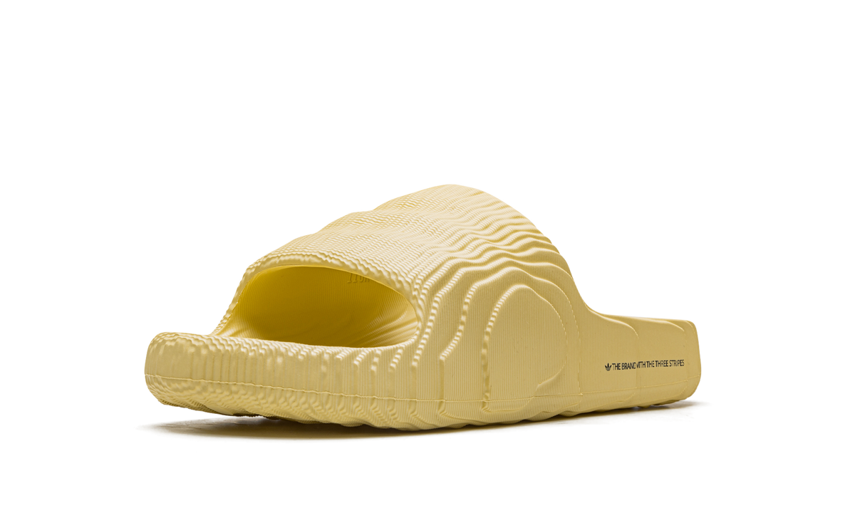 Adilette 22 Slides "St Desert Sand" GX6945