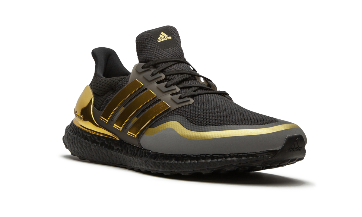 Ultraboost MTL "Metallic Gold" EG8102