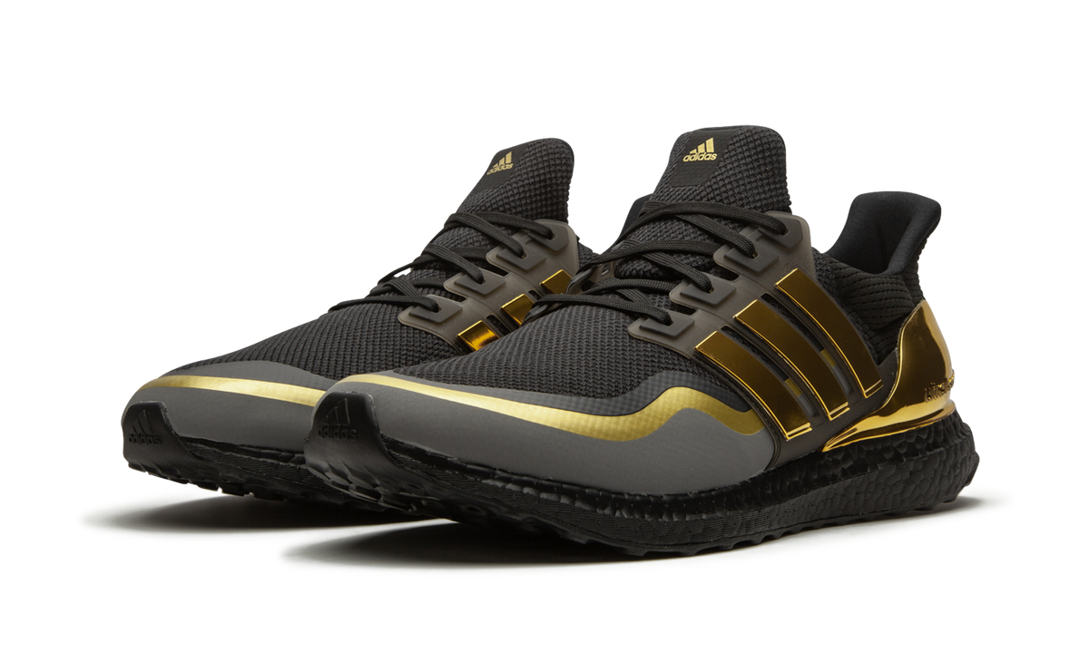 Ultraboost MTL "Metallic Gold" EG8102