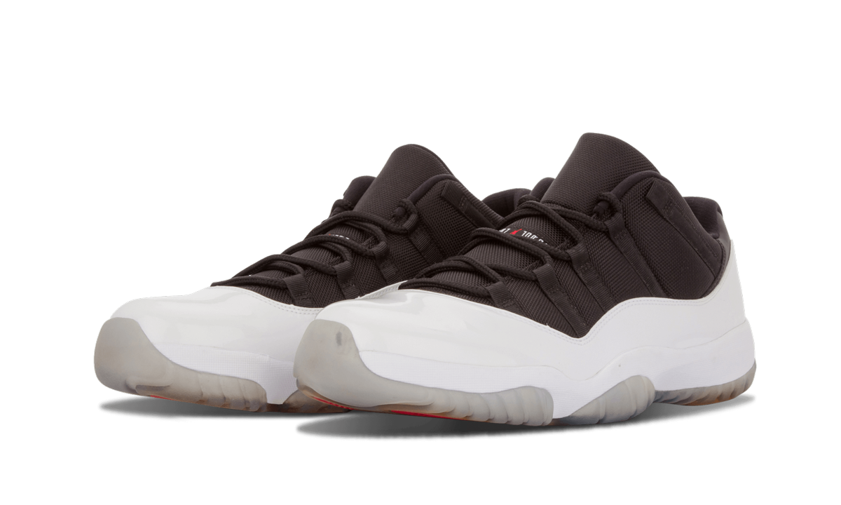 Air Jordan 11 Retro Low "Tuxedo" 528895 110