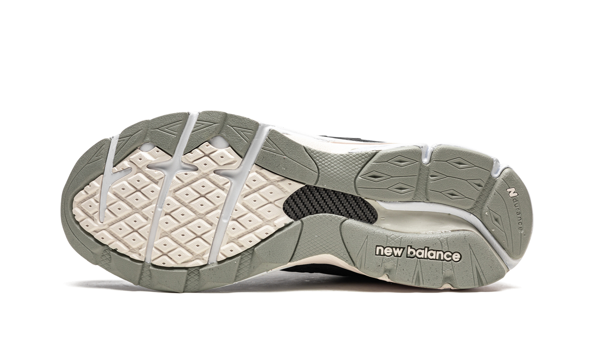 990 V3 "Kith - Genesis" M990KI3
