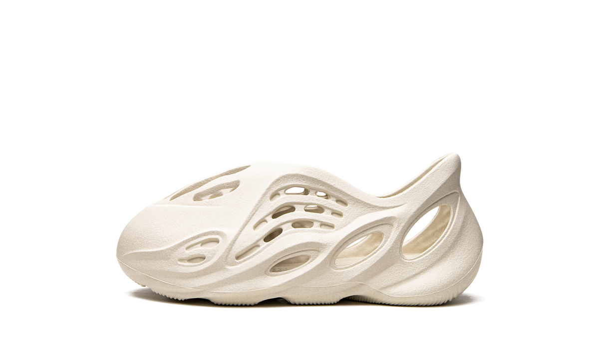 Yeezy Foam Runner Kids "Sand" GW7230