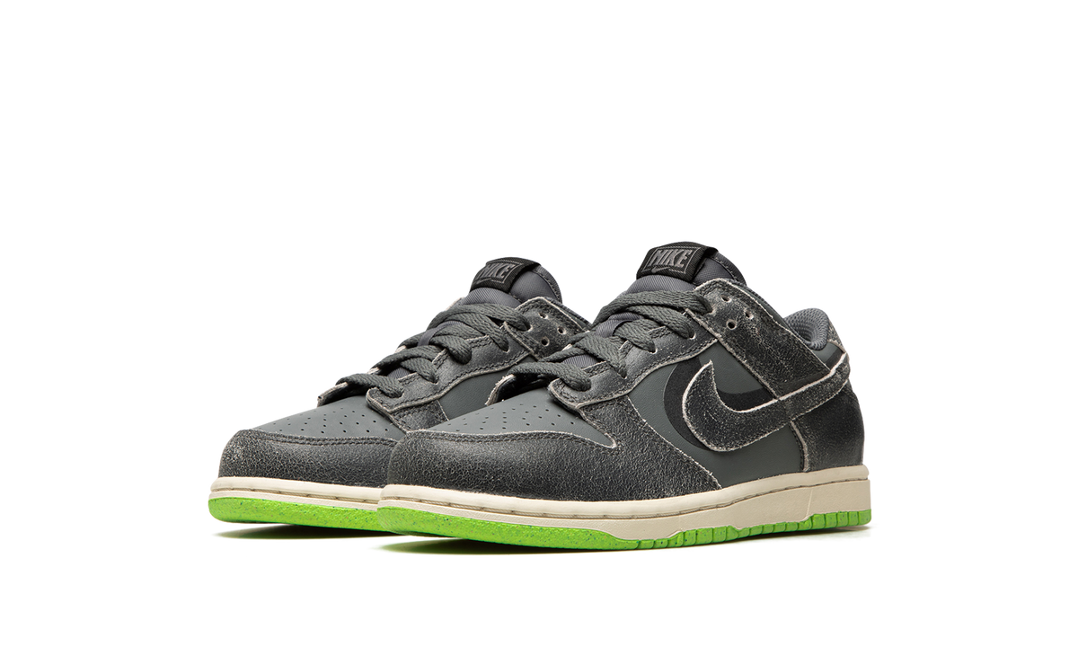 Dunk Low SE "Halloween - Cauldron PS" DQ6216 001