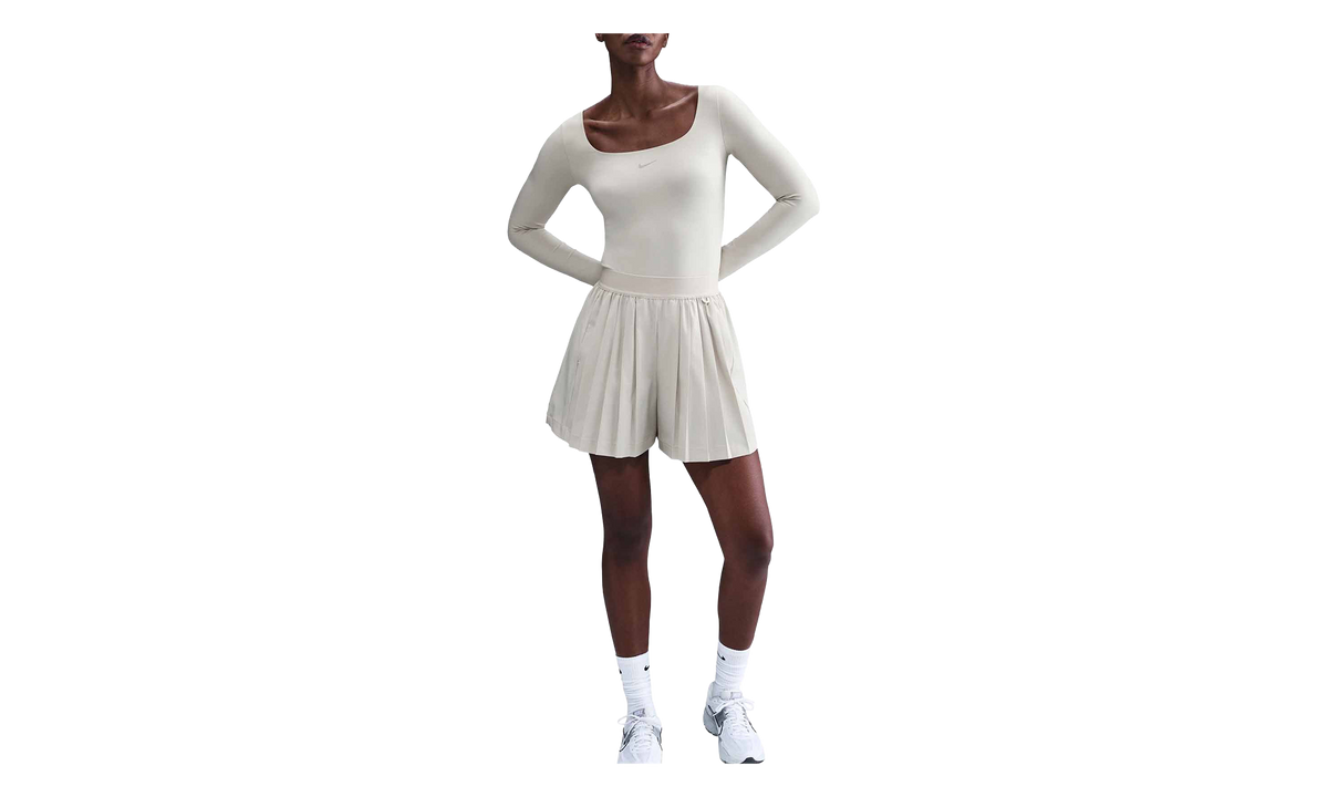 24.7 PerfectStretch Dri-FIT High-Waisted Loose Pleated Shorts WMNS "Light Orewood Brown" IB2346 104