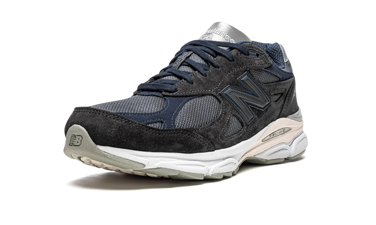 990 V3 "Kith - Genesis" M990KI3