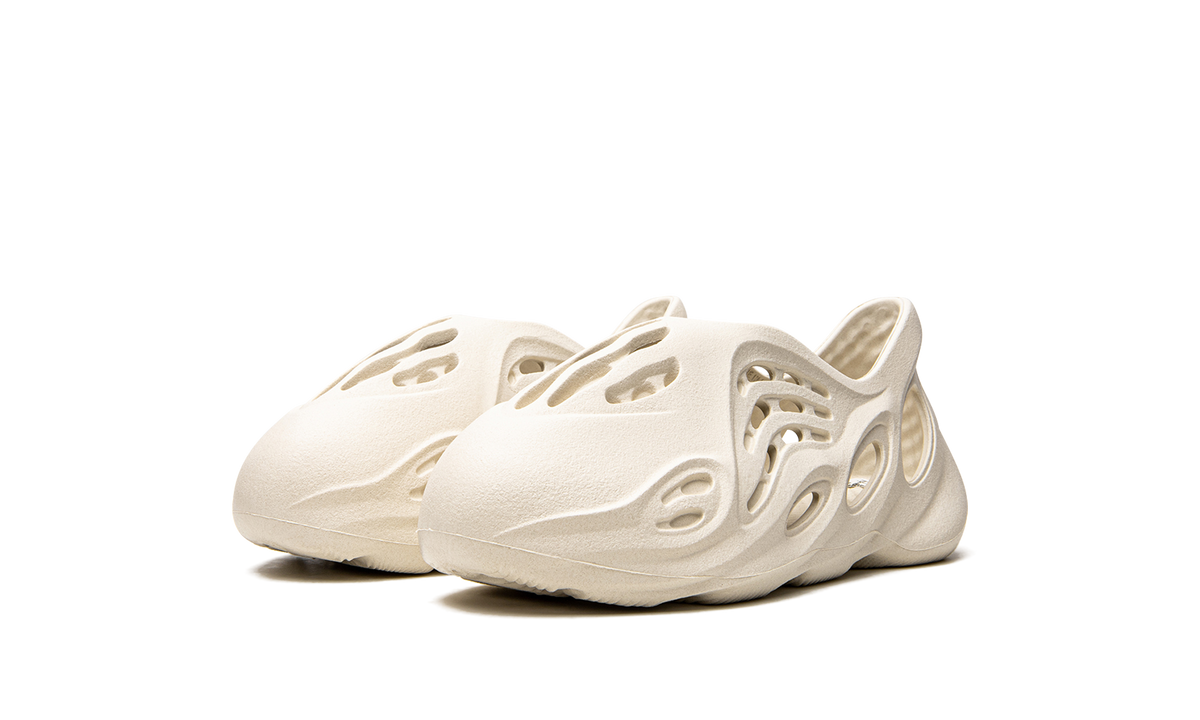 Yeezy Foam Runner Kids "Sand" GW7230
