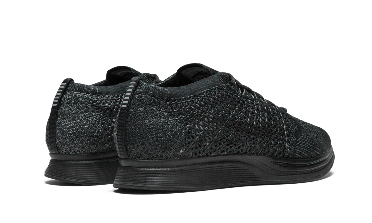 Flyknit Racer 526628 009