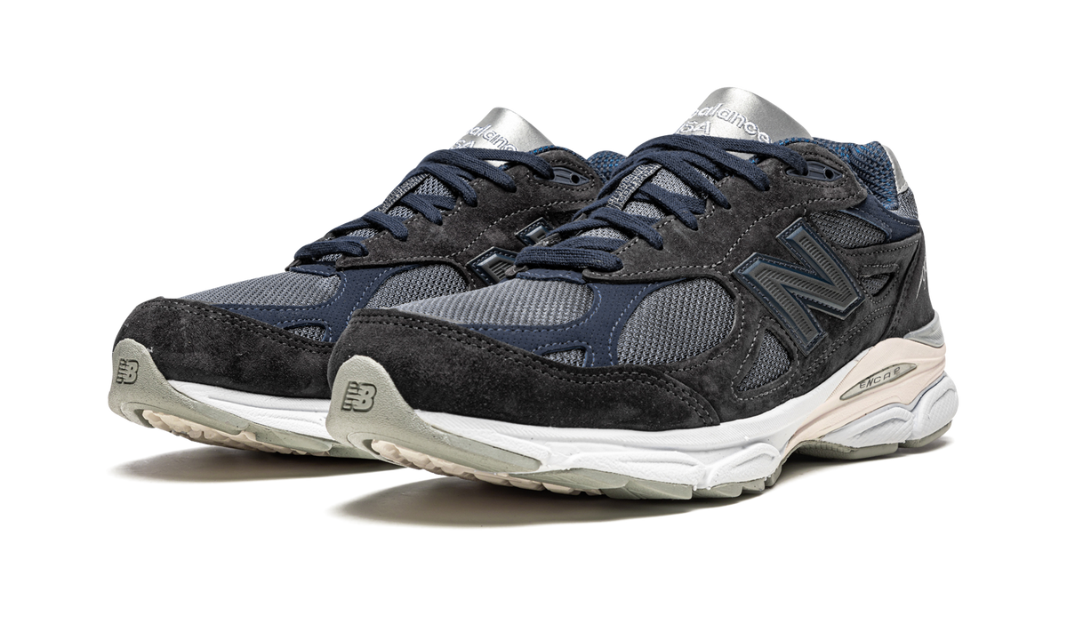 990 V3 "Kith - Genesis" M990KI3