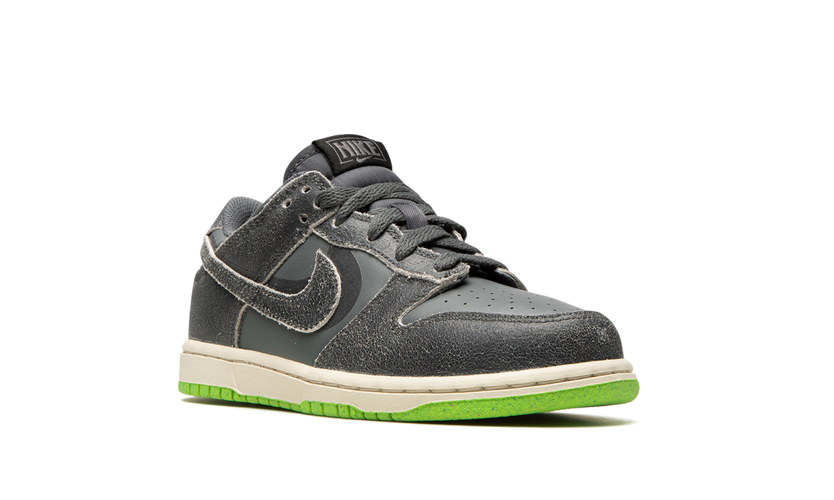Dunk Low SE "Halloween - Cauldron PS" DQ6216 001