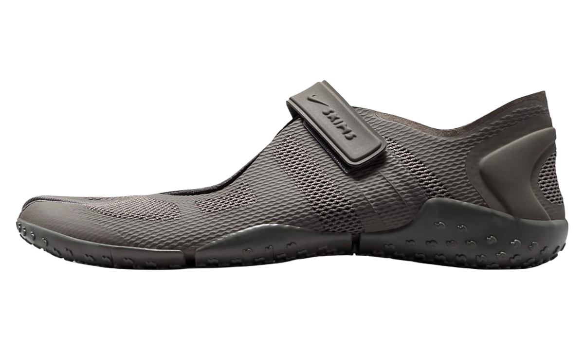 Rift Mesh WMNS "SKIMS - Cave Stone" IZ5353 200