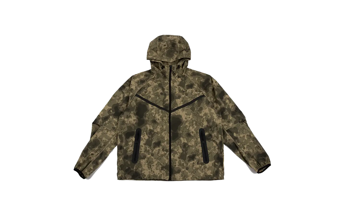 Tech Woven FZ Windrunner Oversized Jacket "Camo" HV0979 210