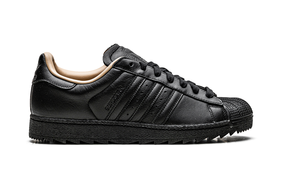 SUPERSTAR II Ripple "Core Black / Warm Sandstone" KJ2555