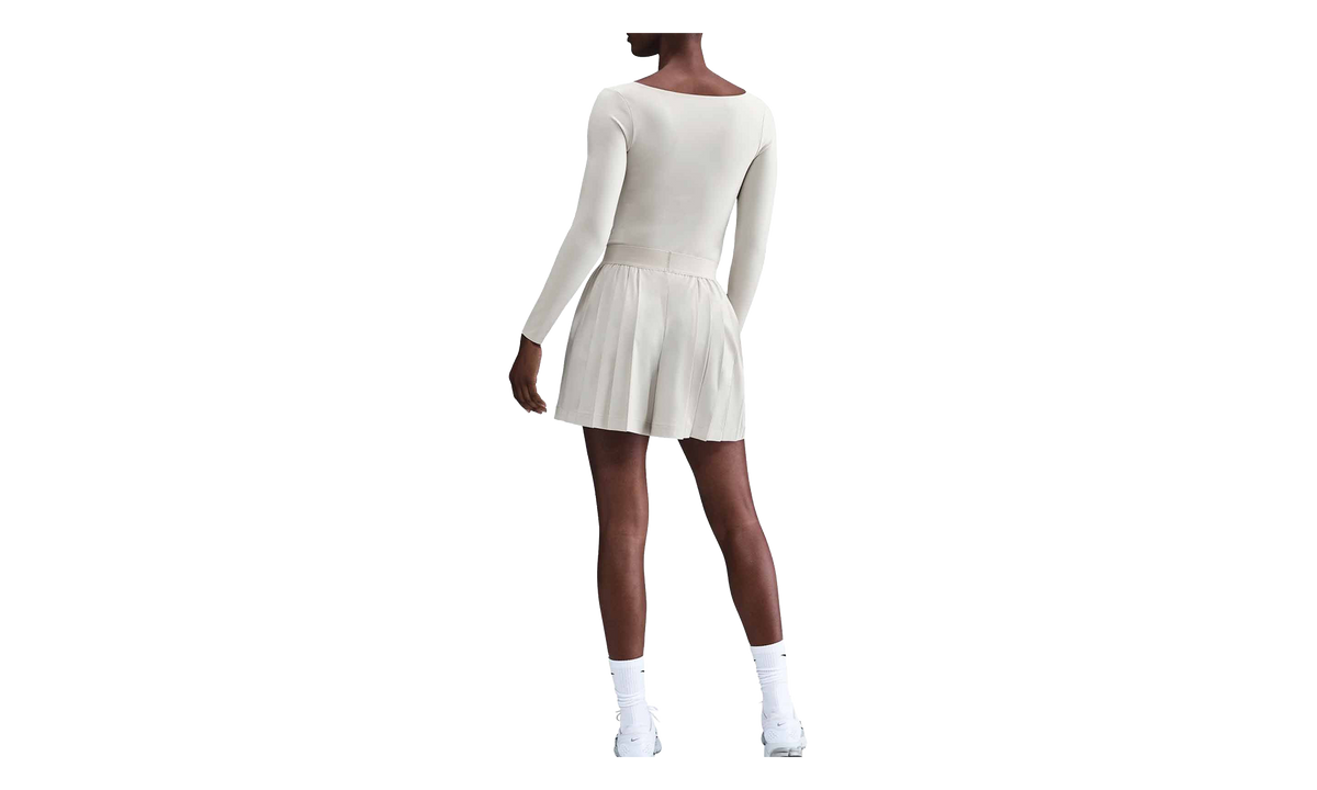 24.7 PerfectStretch Dri-FIT High-Waisted Loose Pleated Shorts WMNS "Light Orewood Brown" IB2346 104