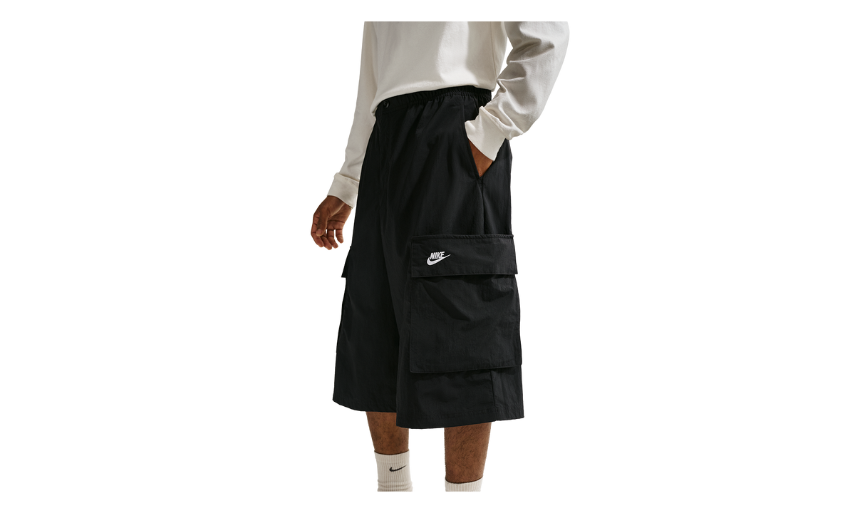Sportswear Club Oversized Cargo Shorts "Black / White" IF8542 010
