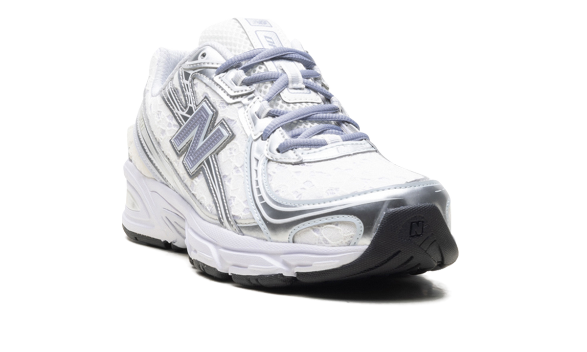 740 "Linen/Silver Metallic" U7409DI