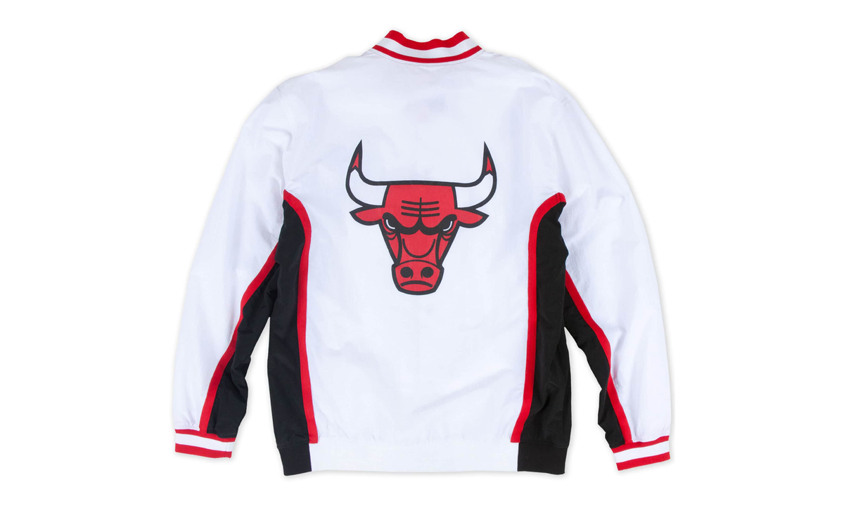 NBA AUTHENTIC WARM UP JACKET - CHICAGO BULLS 92-93 "CHICAGO BULLS 92-93" AWJKGS18053 CBUWHIT92