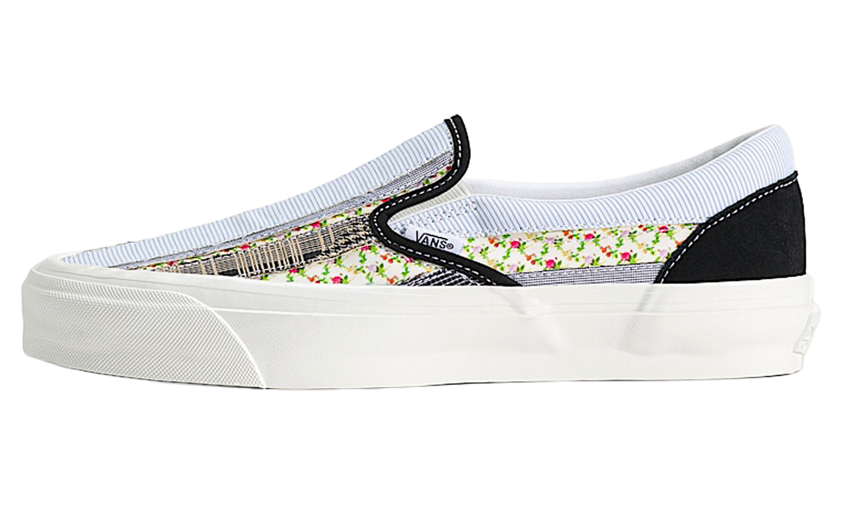 Premium Classic Slip-On "Sunday's Best Black" VN000D9PBML