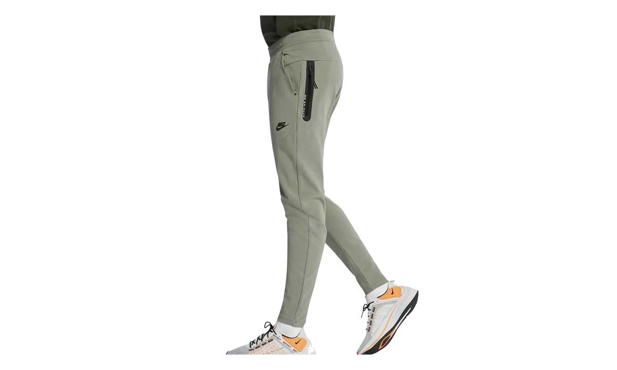 Sportswear Tech Woven Jogger Pants "Dark Stucco" 928575 004